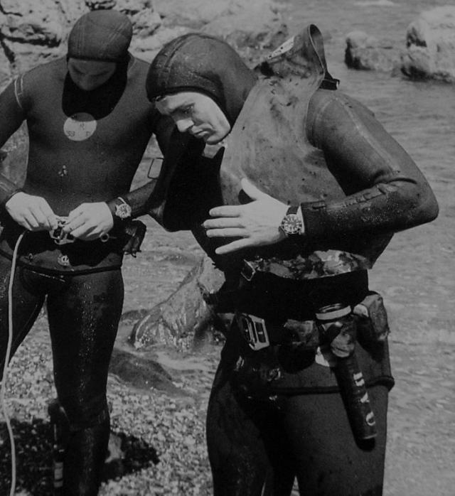 Compilation of all known Rolex Military Submariners Unique Ref 5517